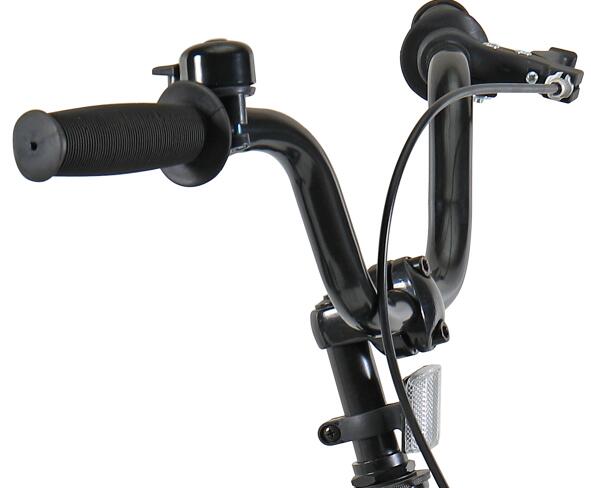 black handlebar and stem