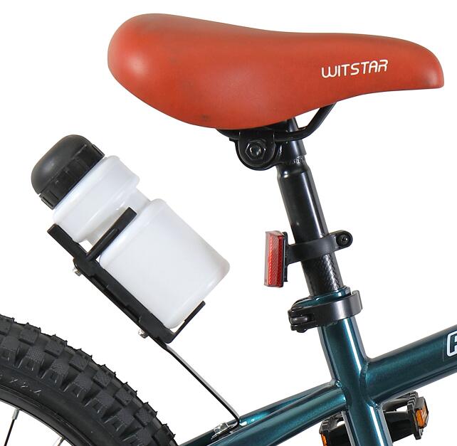 saddle and water bottle